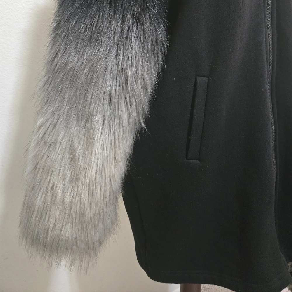 ZARA Black Zippered Hoodie Sweater Black Gray Ombre Faux Fur Sleeves Medium - Picture 3 of 15